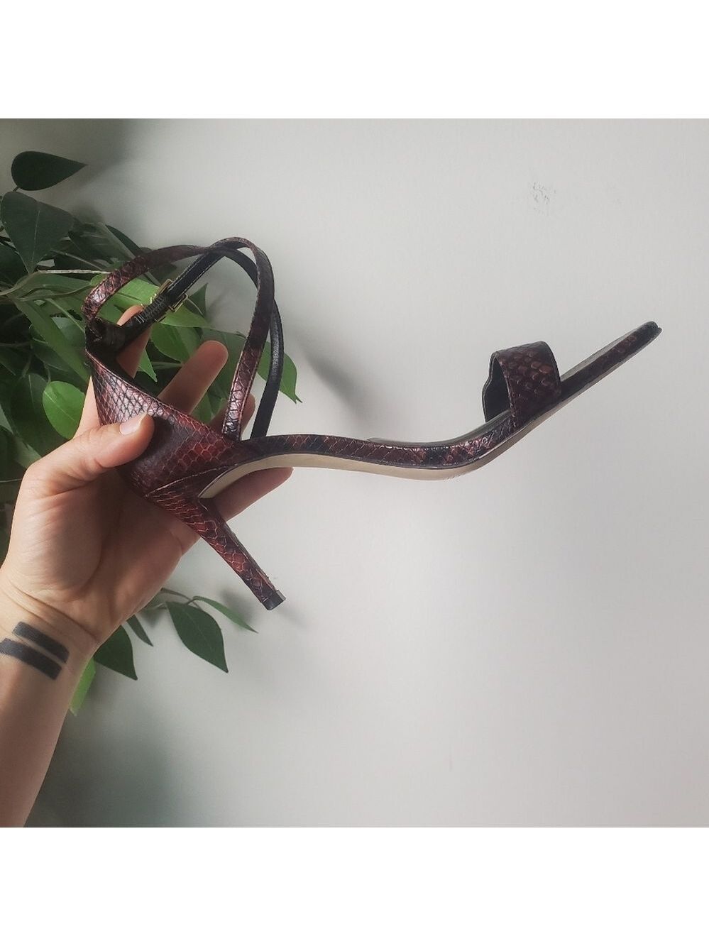 Michael Kors Ava Sandals Womens 8.5 Burgundy Snake Skin - Picture 3 of 13